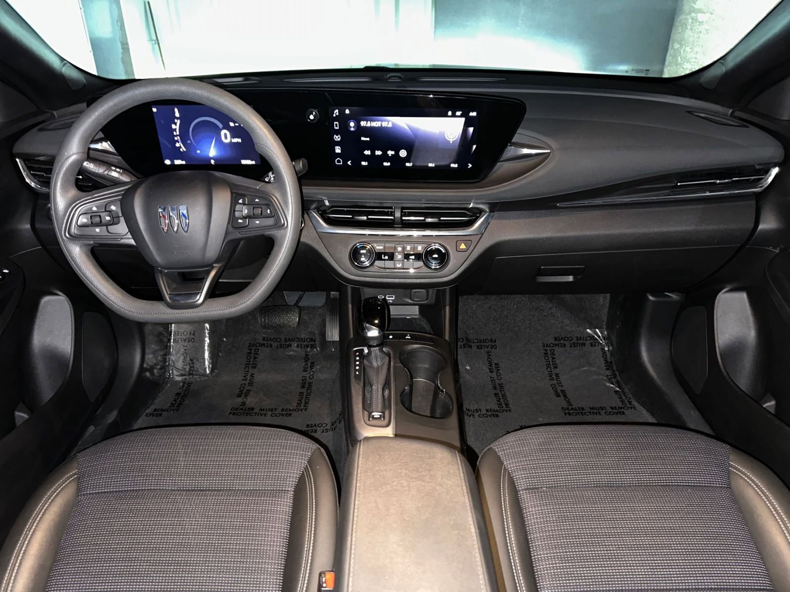 Used 2025 Buick Envista Preferred image 31