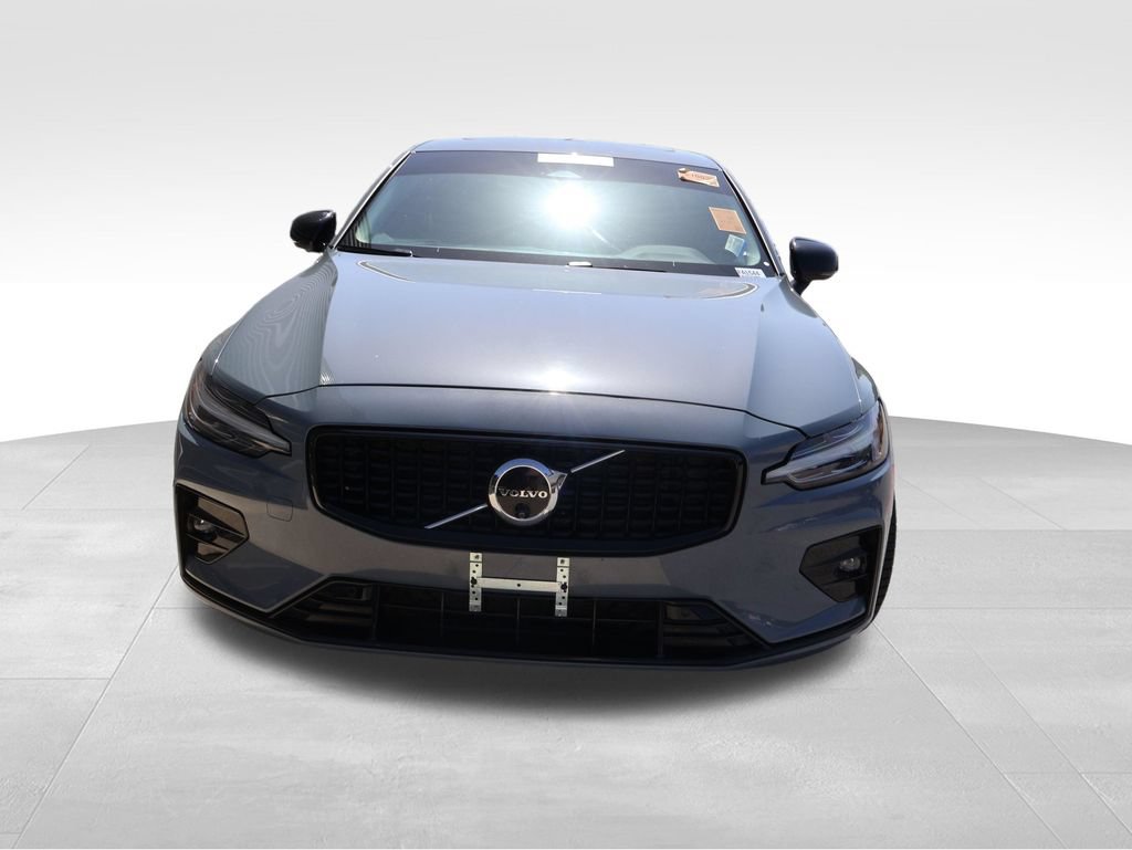 Used 2024 Volvo S60 B5 Plus AWD/4WD image 5