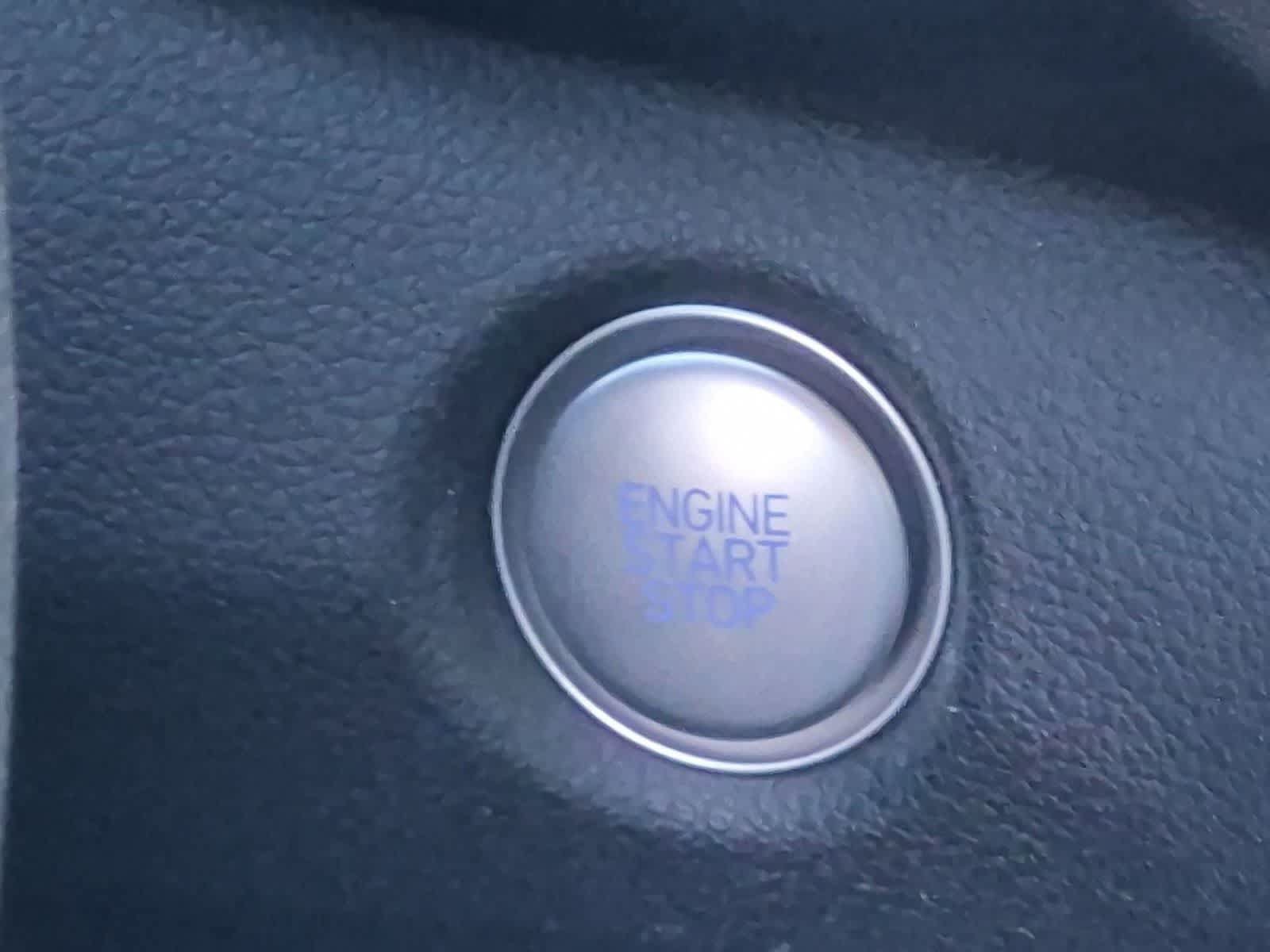 Used 2022 Hyundai Santa Fe SEL FWD image 16