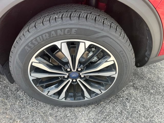Used 2022 Ford Escape SEL w/ SEL Stealth AWD Package image 21