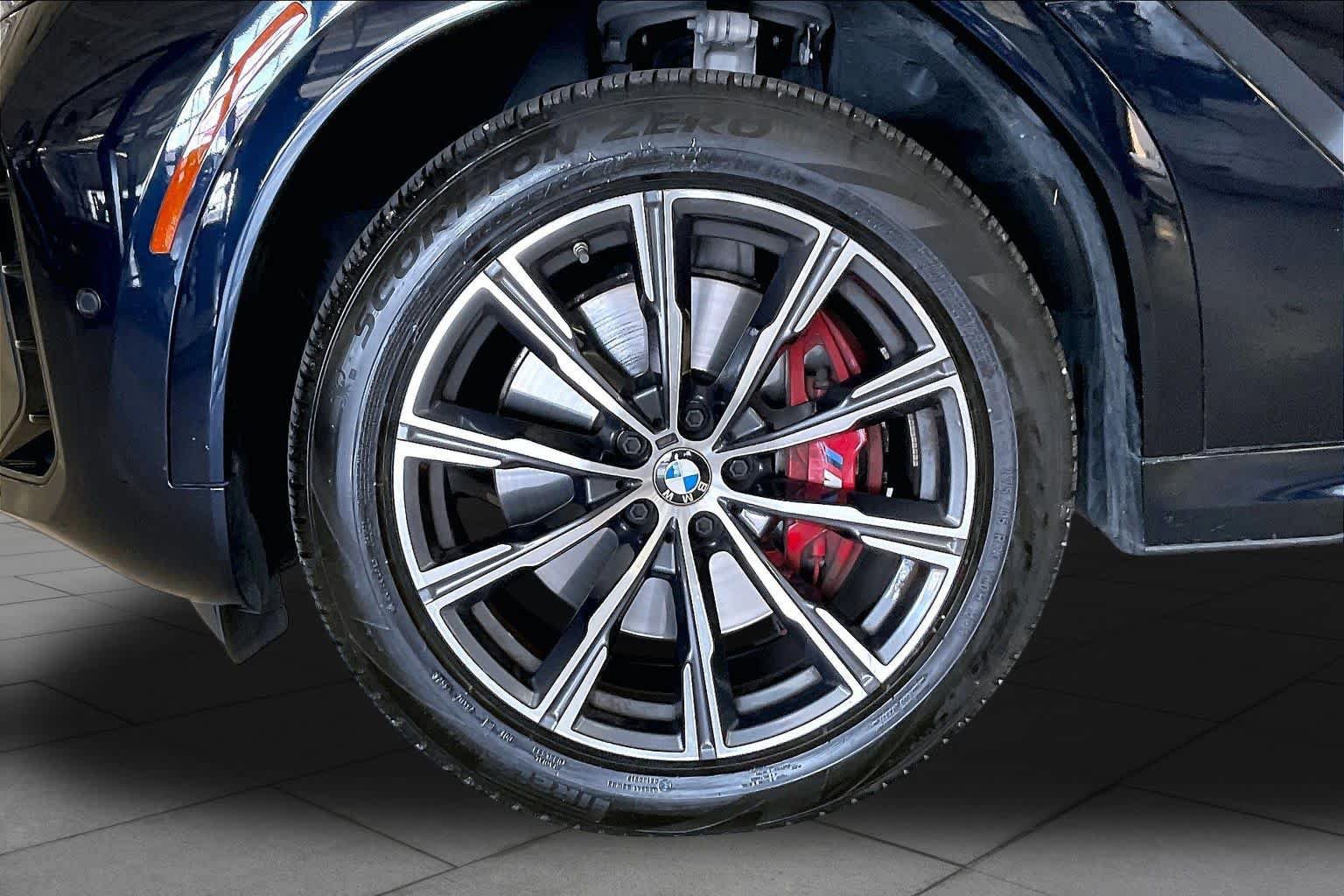 Used 2025 BMW X6 xDrive40i AWD/4WD image 10