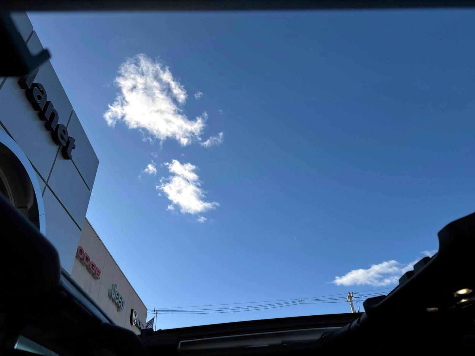 Used 2023 Jeep Wrangler Unlimited Sahara w/ Cold Weather Group image 11