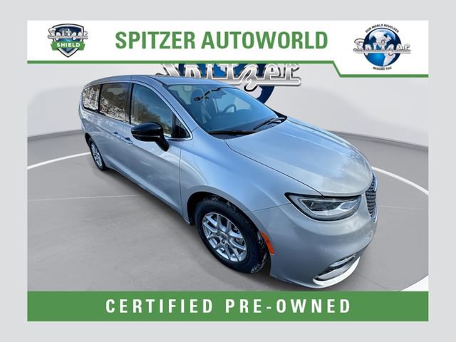 Used 2024 Chrysler Pacifica Touring-L