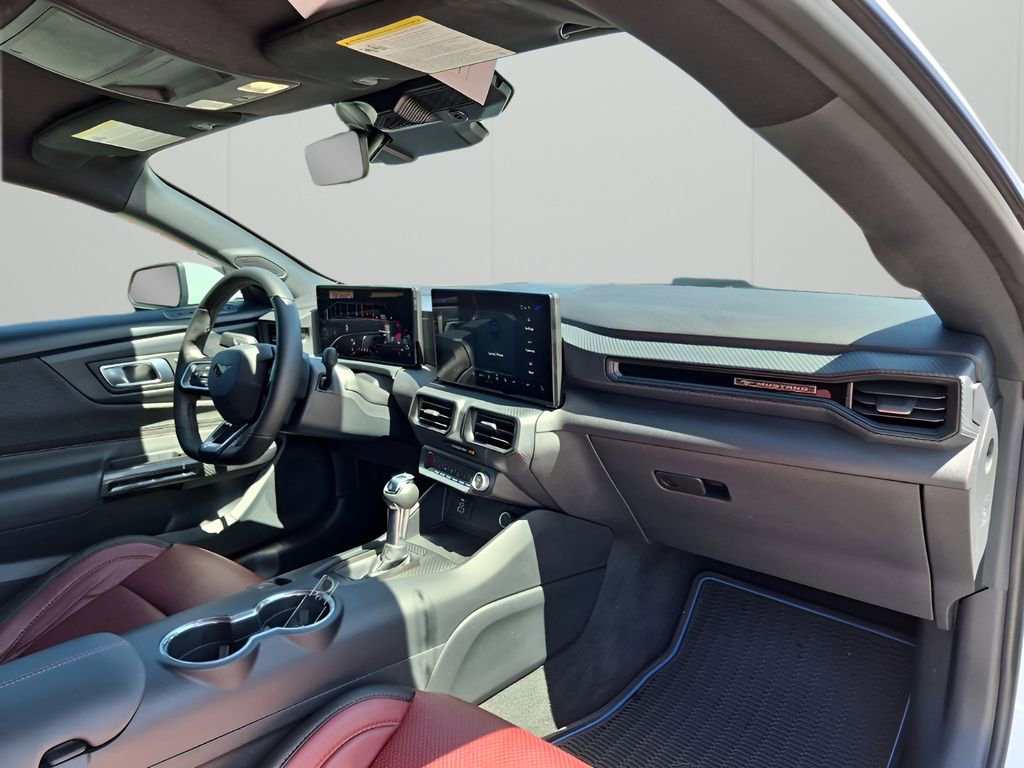 Used 2024 Ford Mustang EcoBoost image 14