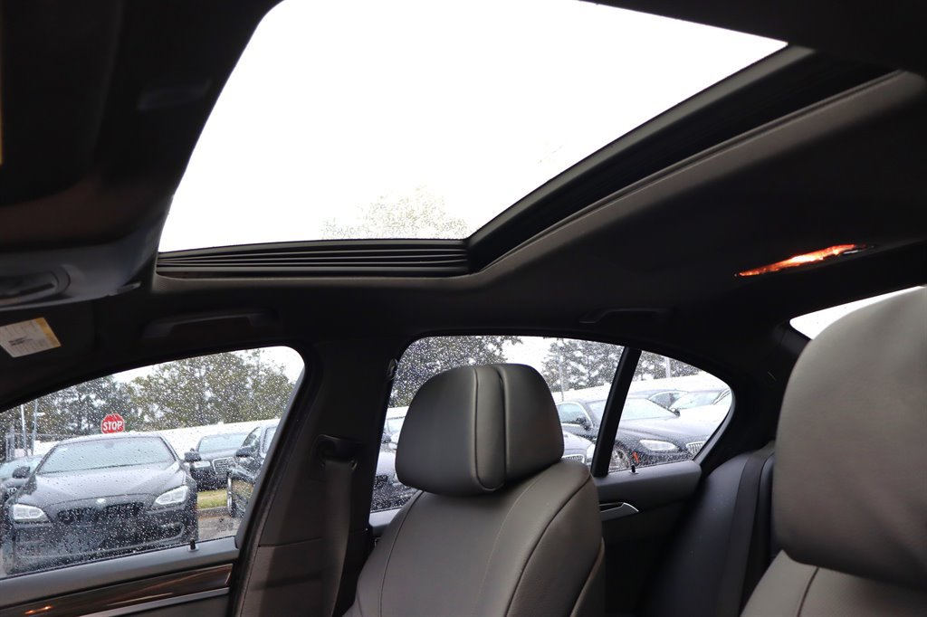Used 2013 BMW 550i Sedan RWD image 20