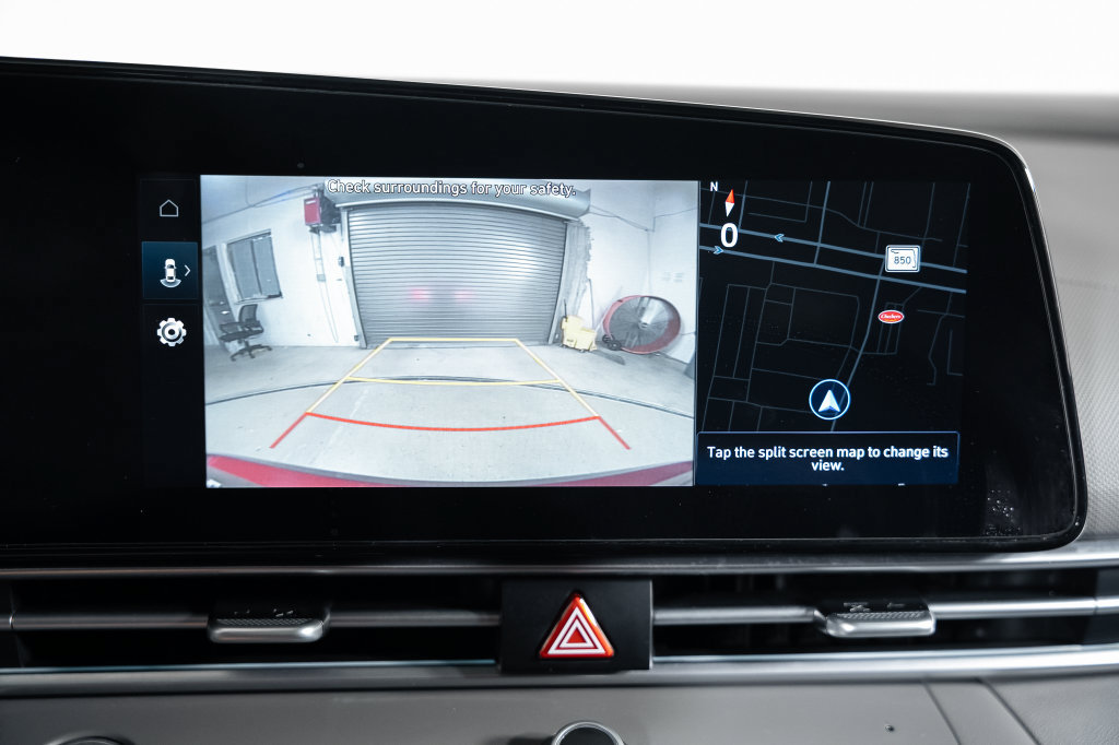 Certified 2025 Hyundai Elantra SEL FWD image 32