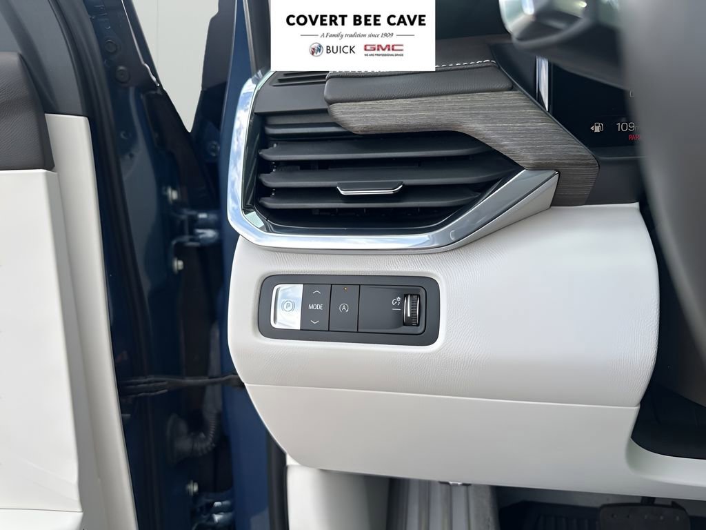 Used 2024 GMC Acadia Denali w/ LPO, Floor Liner Package image 30