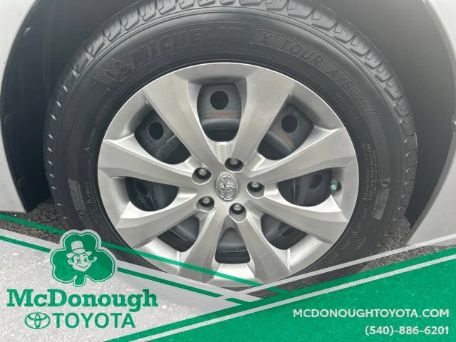 Used 2014 Toyota Corolla LE FWD image 22