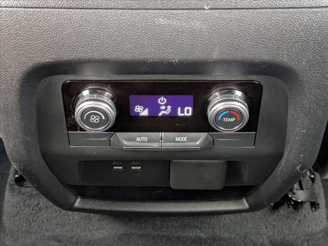 Used 2024 GMC Acadia Elevation image 16
