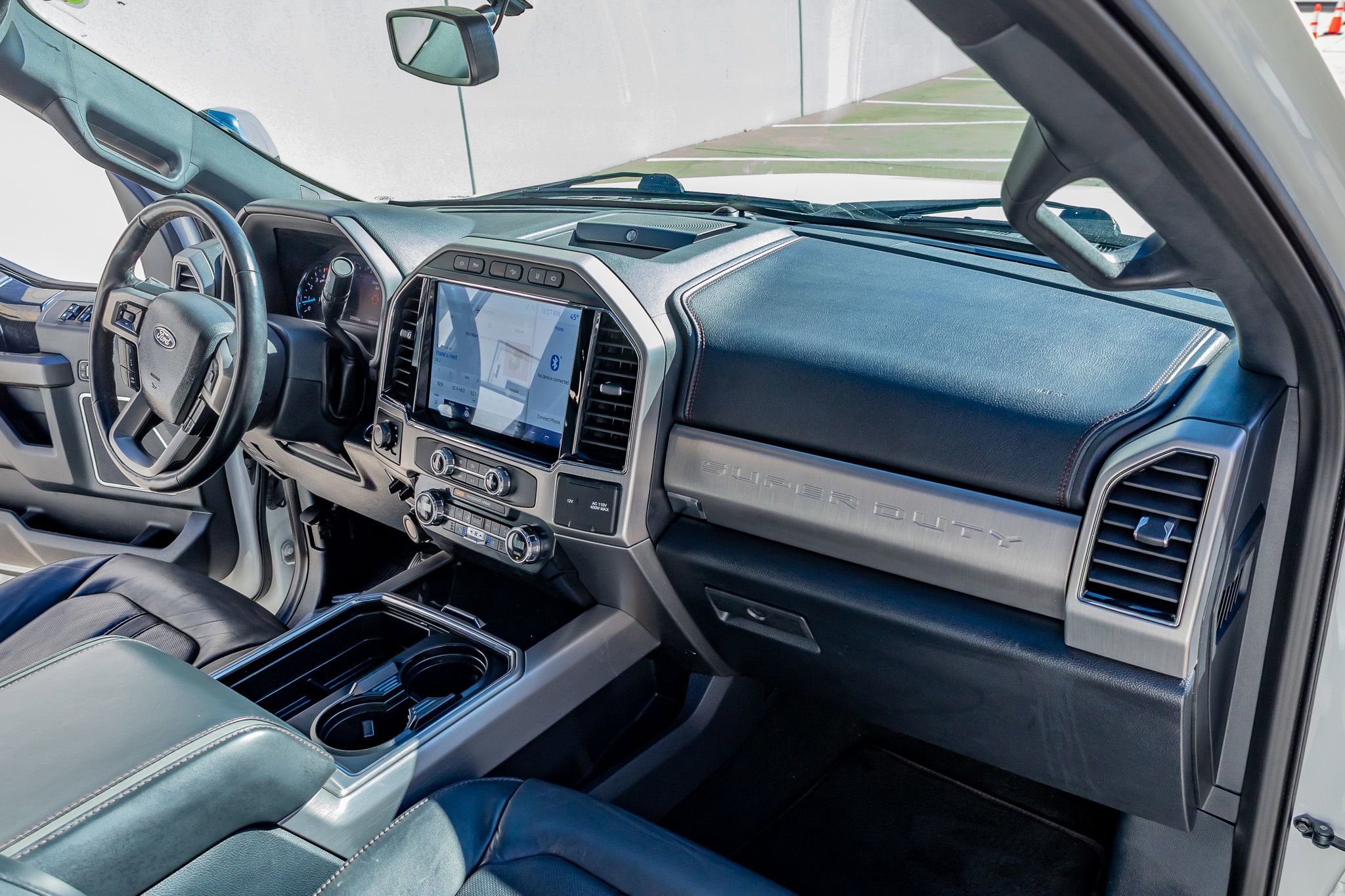 Used 2022 Ford F350 Platinum w/ FX4 Off-Road Package image 14