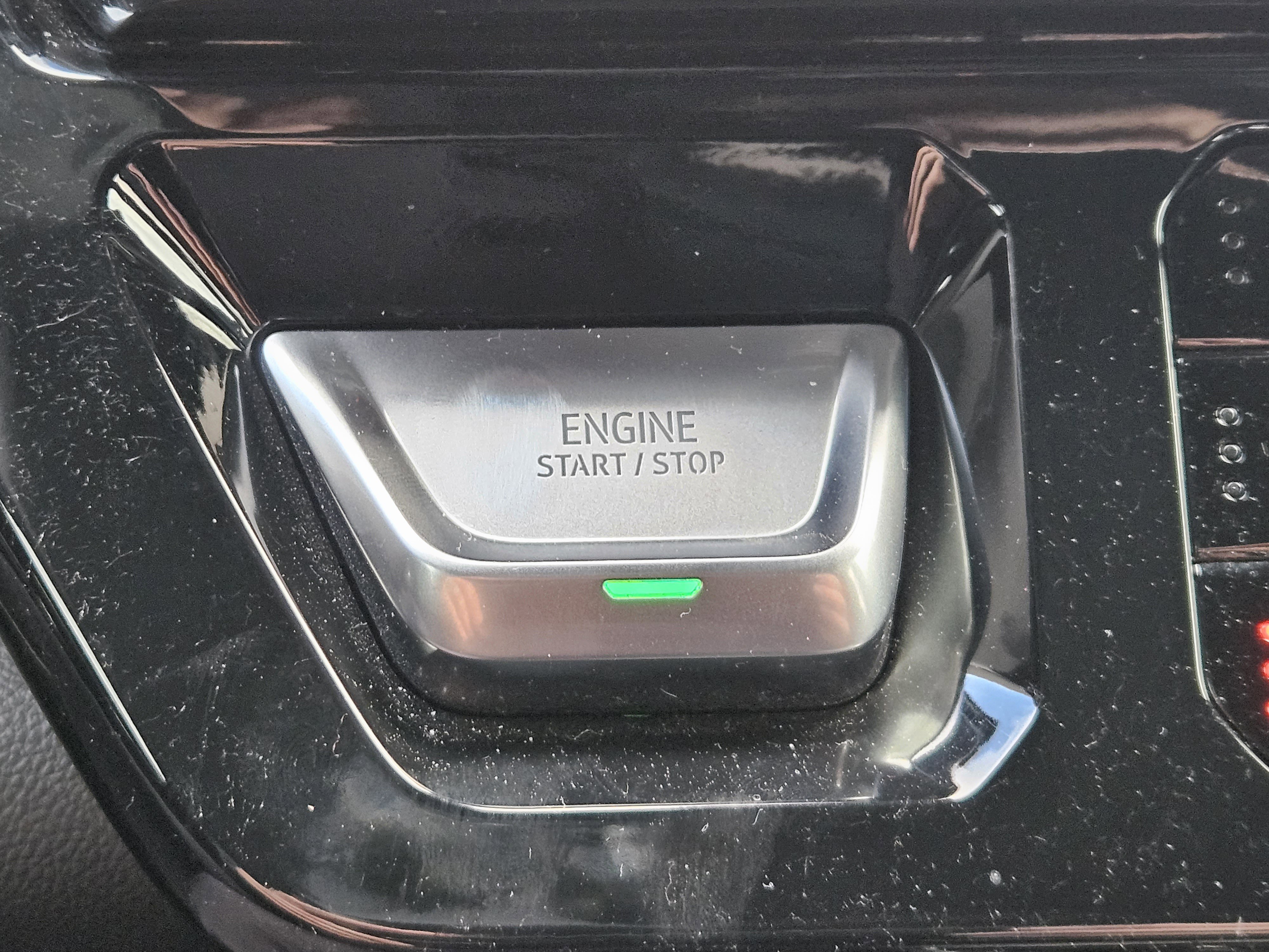 Used 2024 GMC Sierra 1500 Denali w/ Technology Package image 23