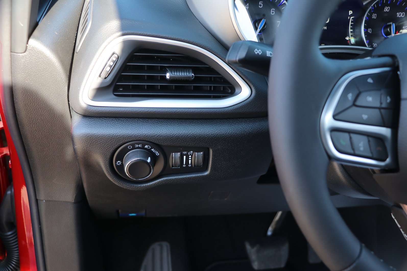 New 2027 Chrysler Pacifica LX FWD image 12