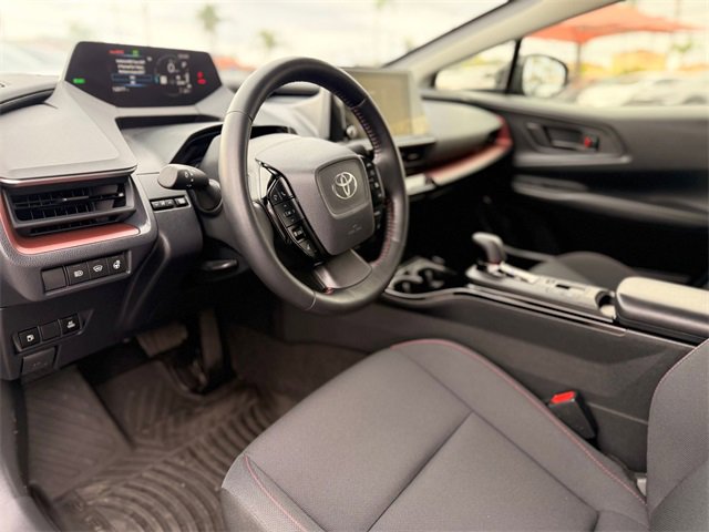 Used 2024 Toyota Prius Prime SE image 10