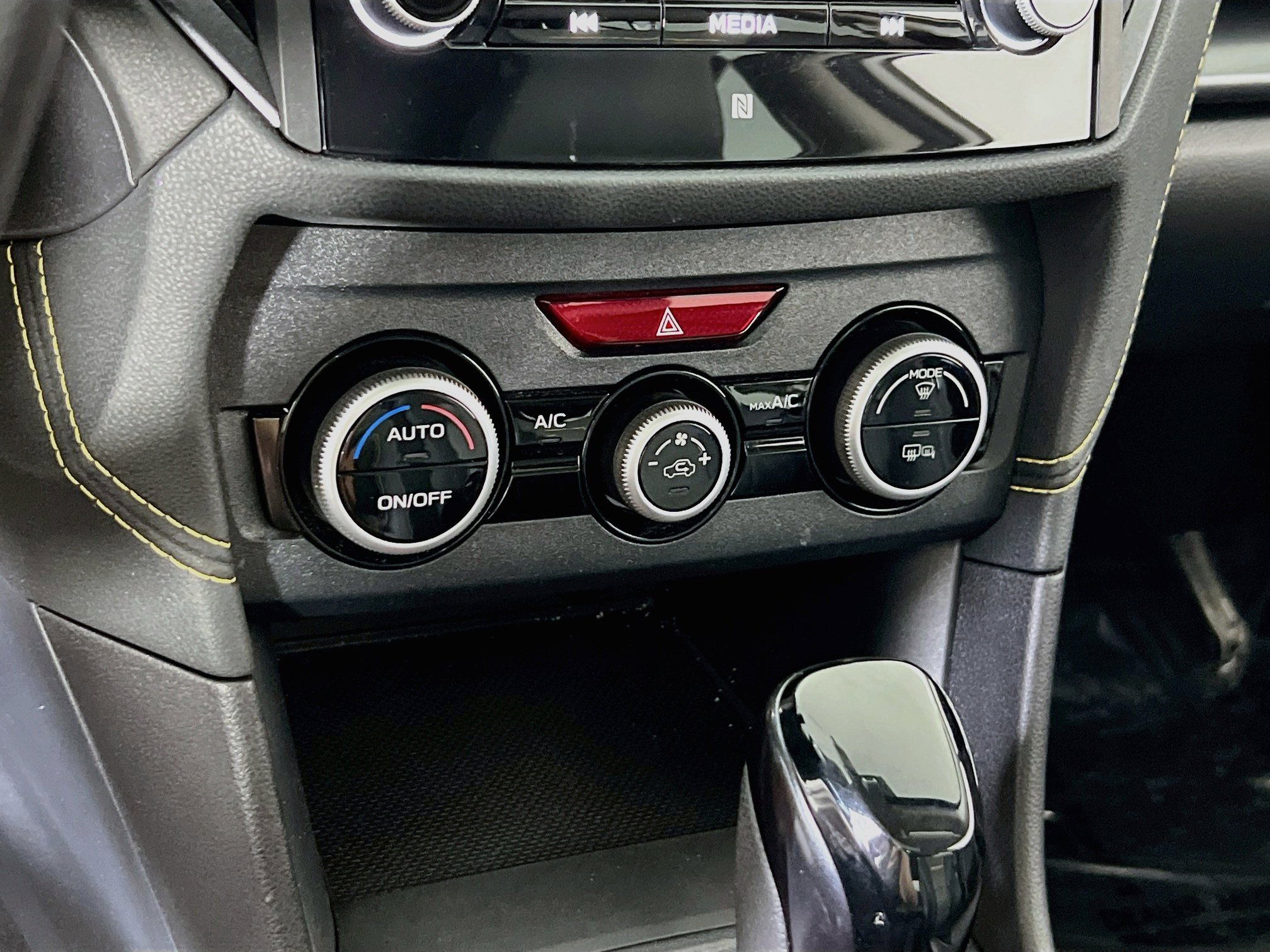 Used 2022 Subaru Crosstrek 2.5i Sport w/ Moonroof Package AWD/4WD image 15