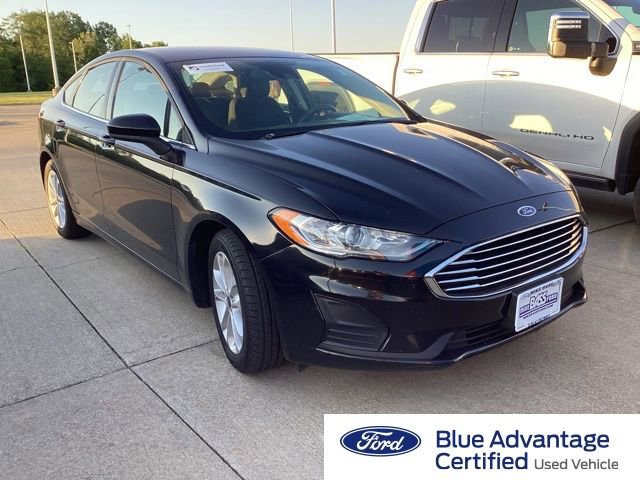 Used 2020 Ford Fusion SE FWD video 1