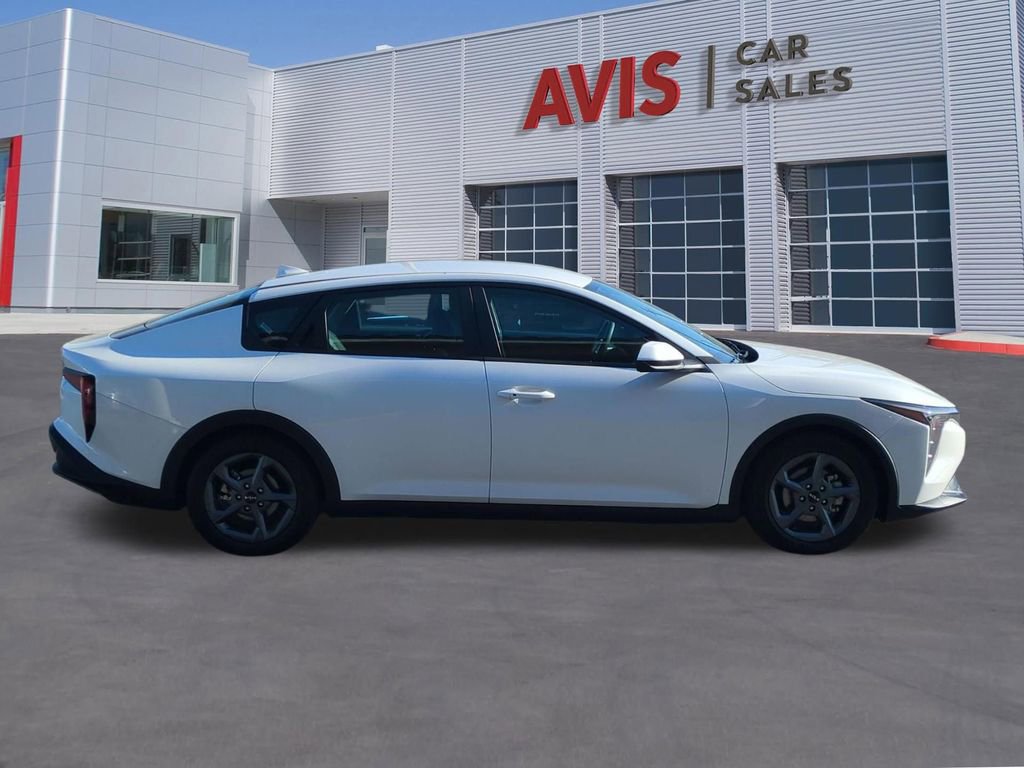 Used 2025 Kia K4 FWD image 5