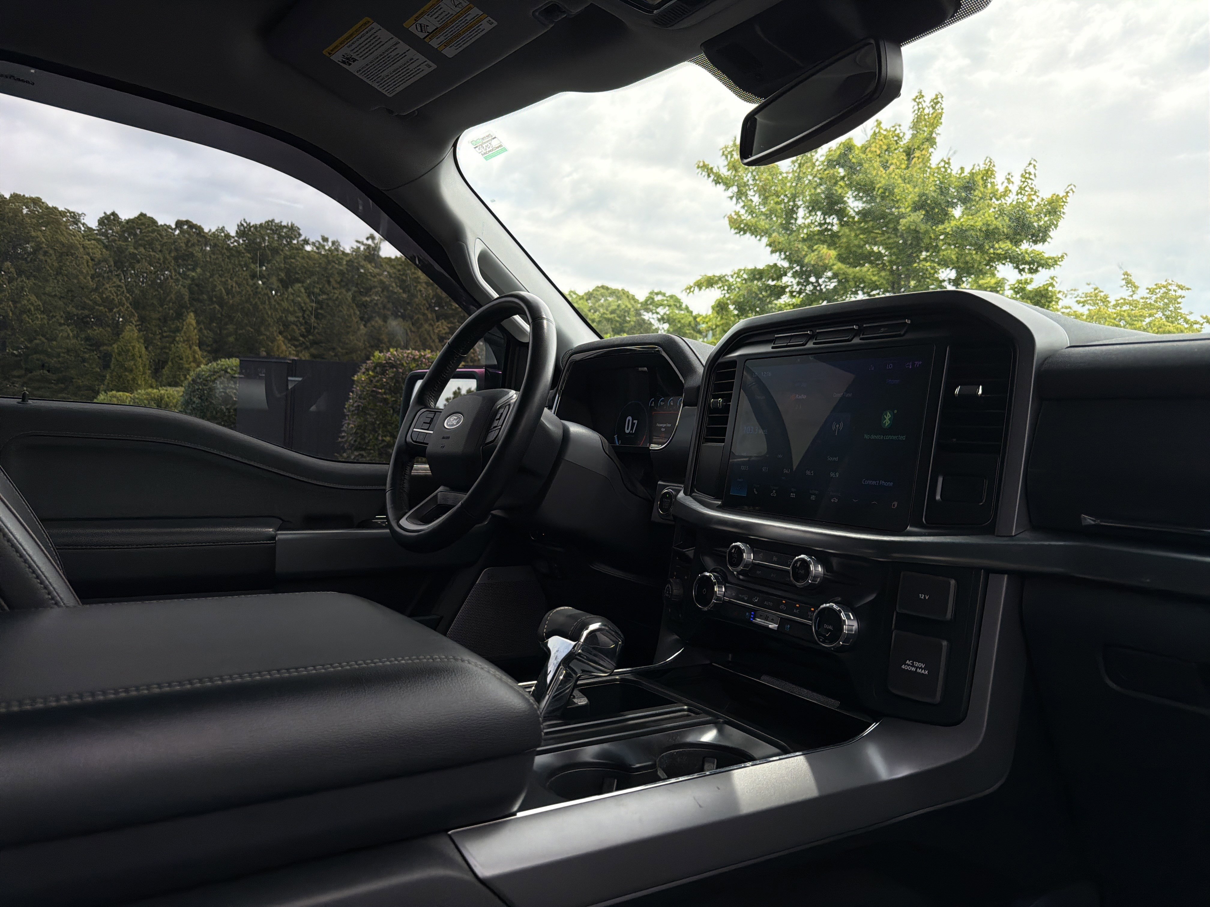 Used 2022 Ford F150 Lariat AWD/4WD image 6