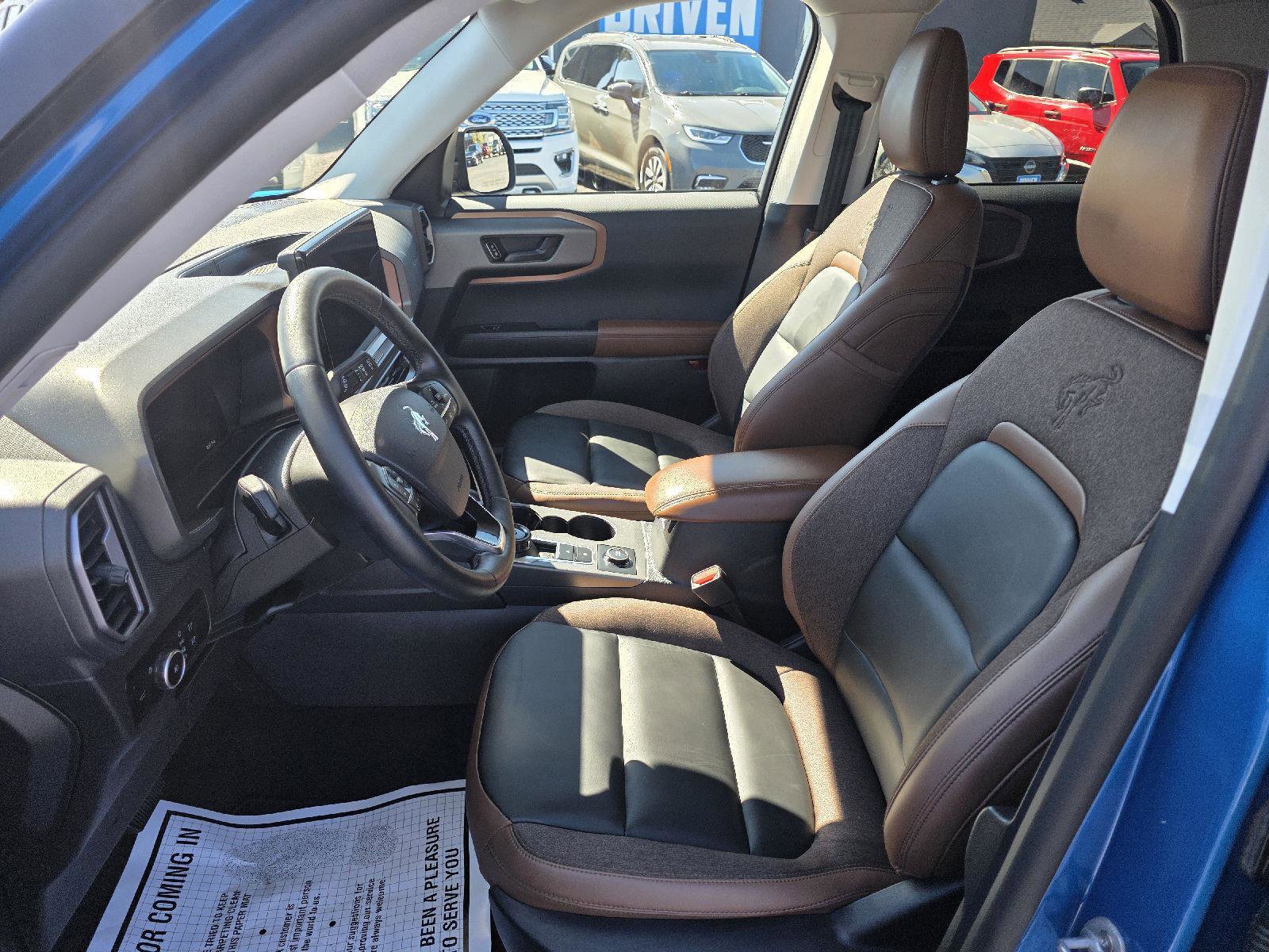 Used 2025 Ford Bronco Sport Outer Banks image 9