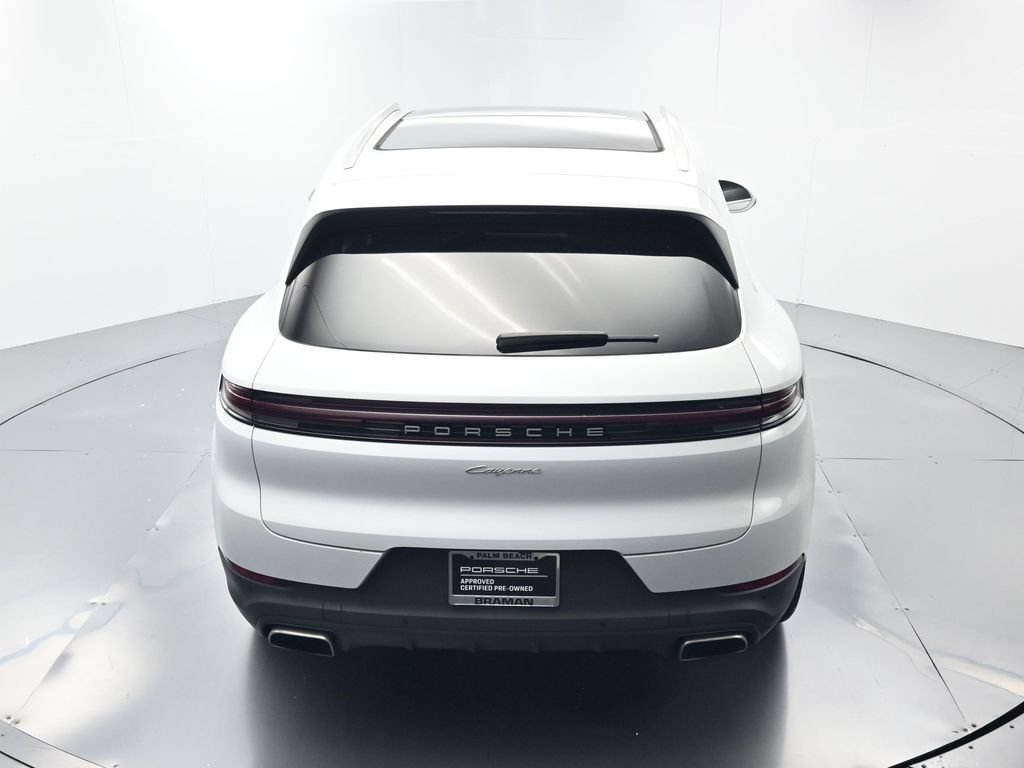 Certified 2024 Porsche Cayenne AWD/4WD image 34