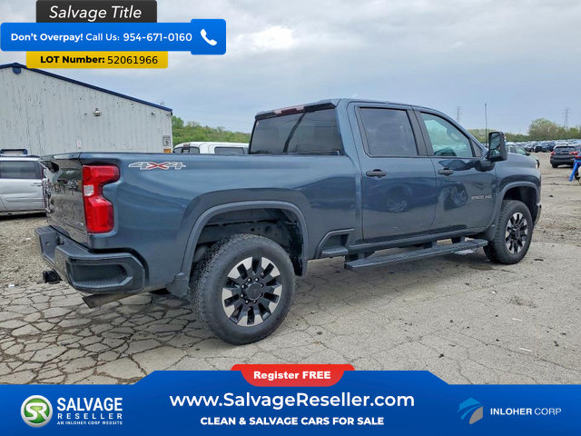Used 2020 Chevrolet Silverado 2500 Custom w/ Custom Value Package AWD/4WD image 4