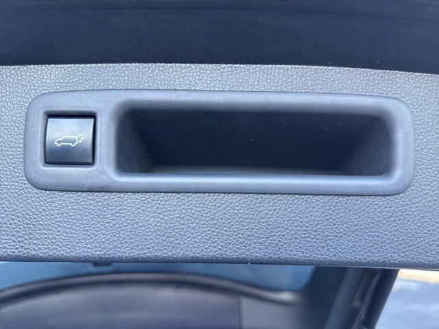 Used 2020 Toyota Highlander Limited image 32