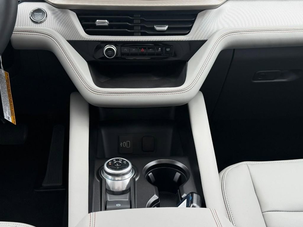 New 2026 Ford Explorer Active w/ Active Comfort Package image 11