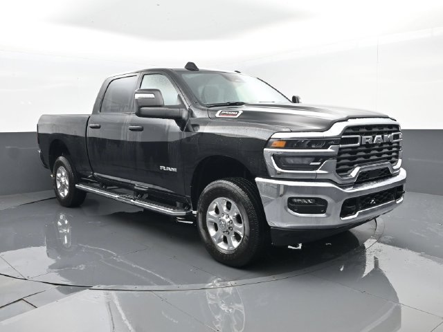 Used 2025 RAM 2500 Big Horn AWD/4WD image 3