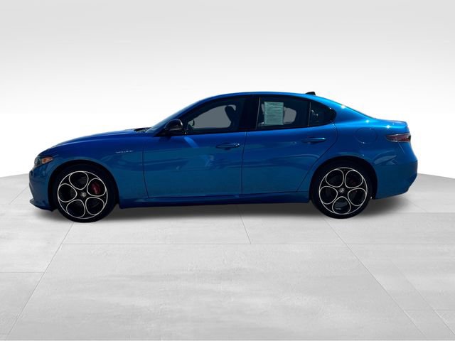 Used 2024 Alfa Romeo Giulia Veloce image 8