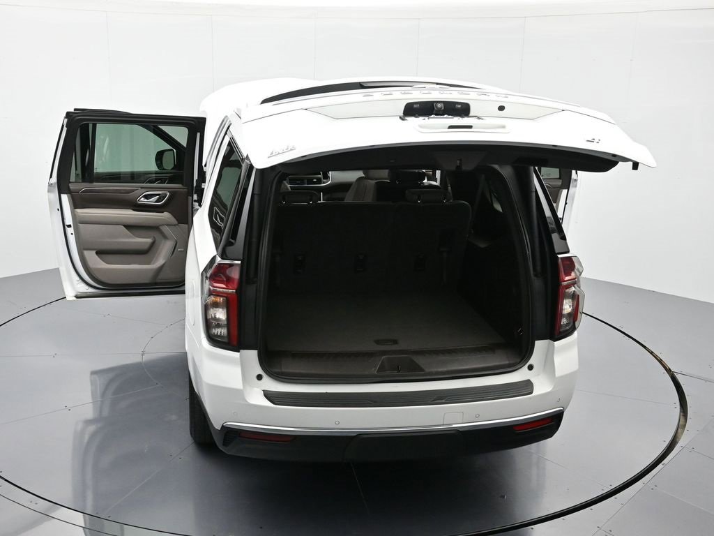 Used 2024 Chevrolet Suburban LT image 46