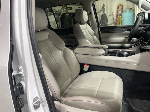 Certified 2022 Jeep Wagoneer Series III AWD/4WD image 25