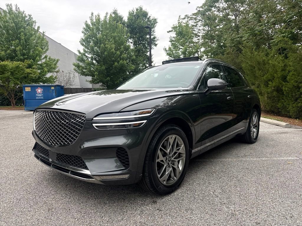 Used 2025 Genesis GV70 2.5T w/ Advanced Package AWD/4WD image 6