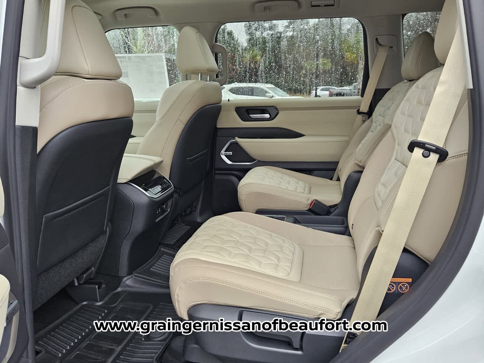 New 2026 Nissan Armada Platinum RWD image 4