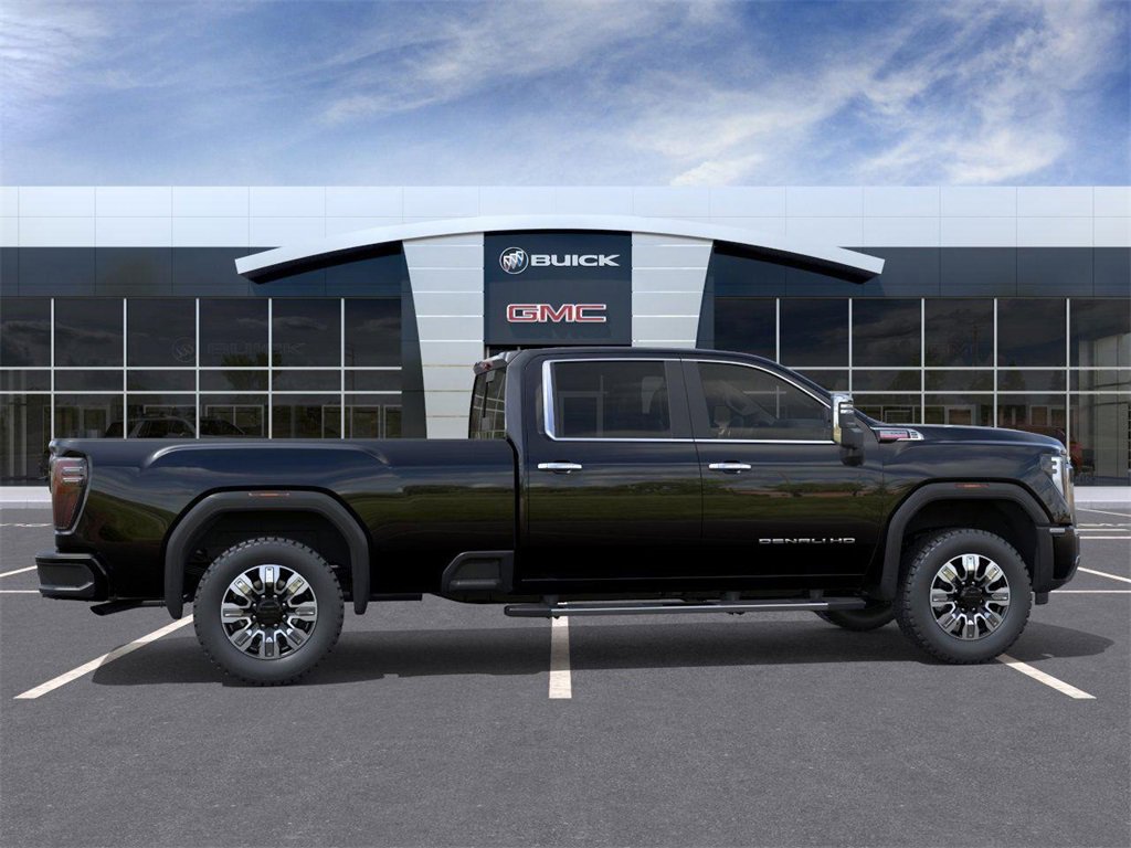 New 2026 GMC Sierra 3500 Denali w/ Denali Reserve Package image 5
