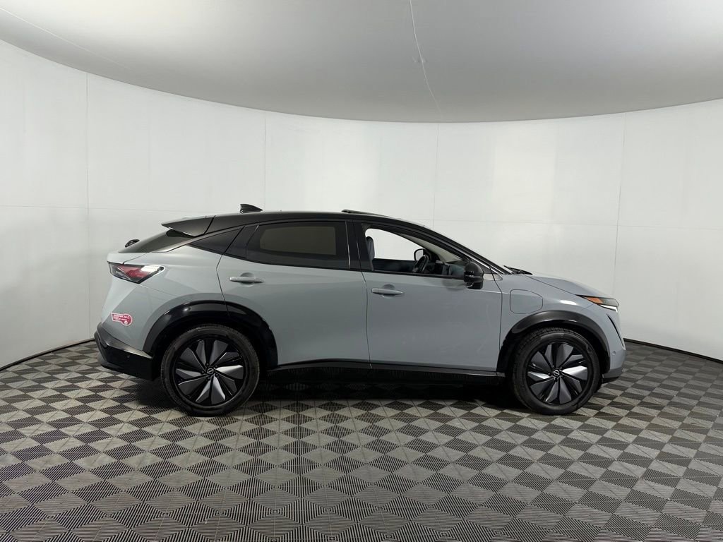 Used 2023 Nissan Ariya image 7