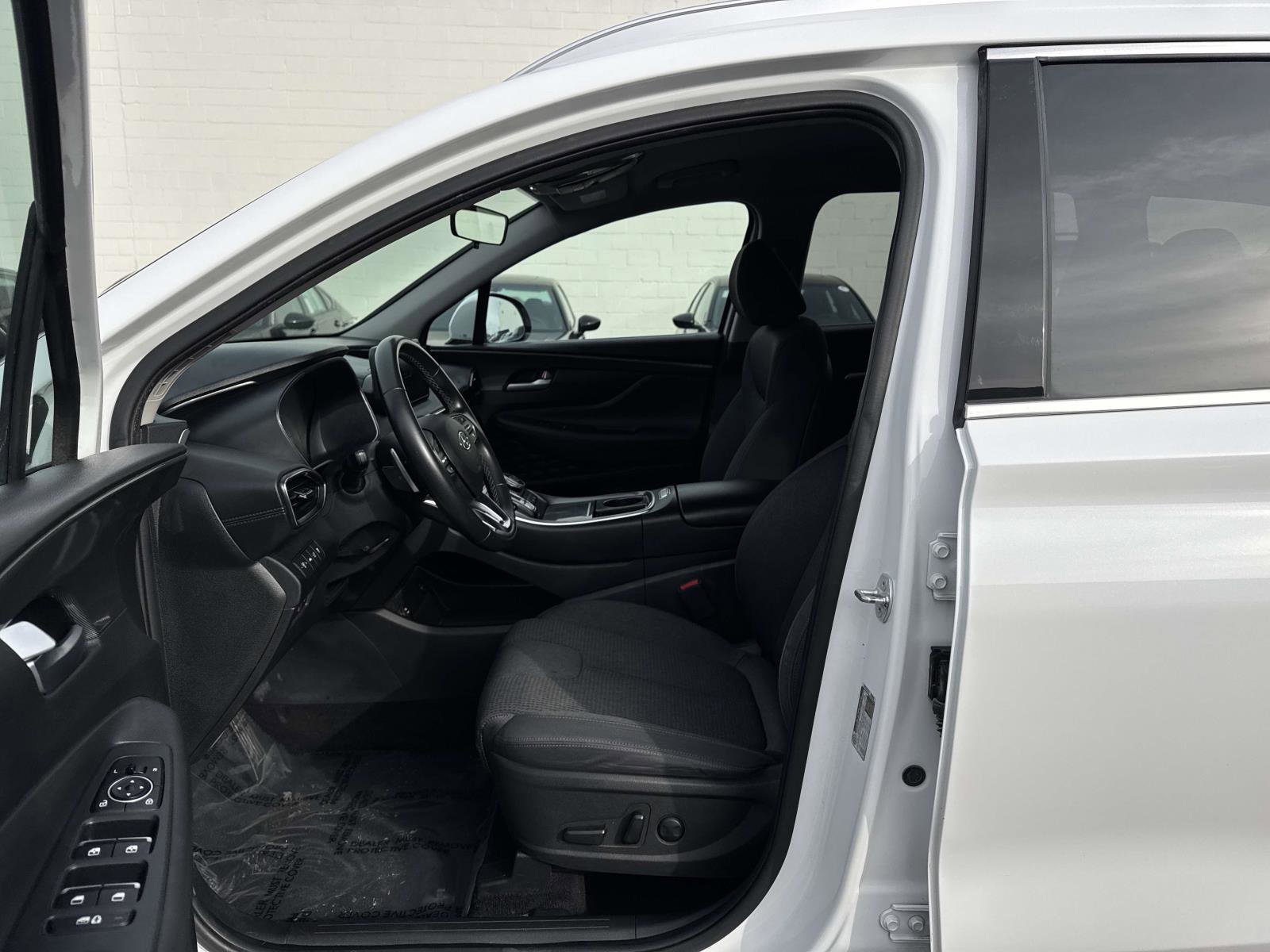 Used 2023 Hyundai Santa Fe SEL image 19