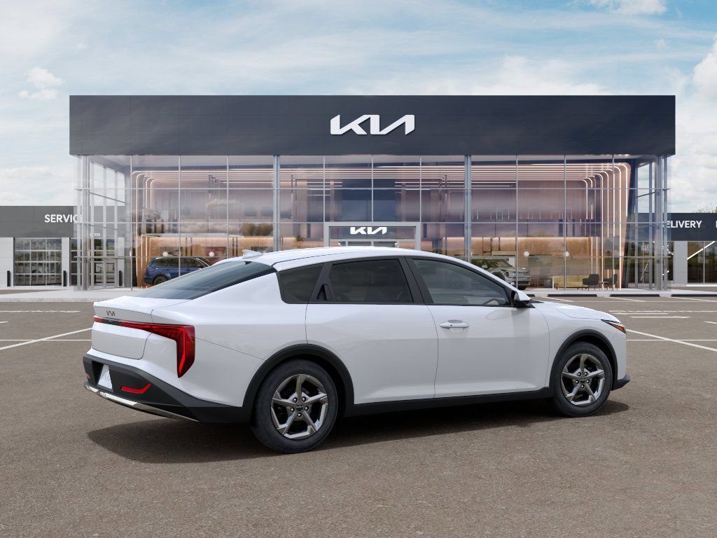 New 2026 Kia K4 FWD image 6