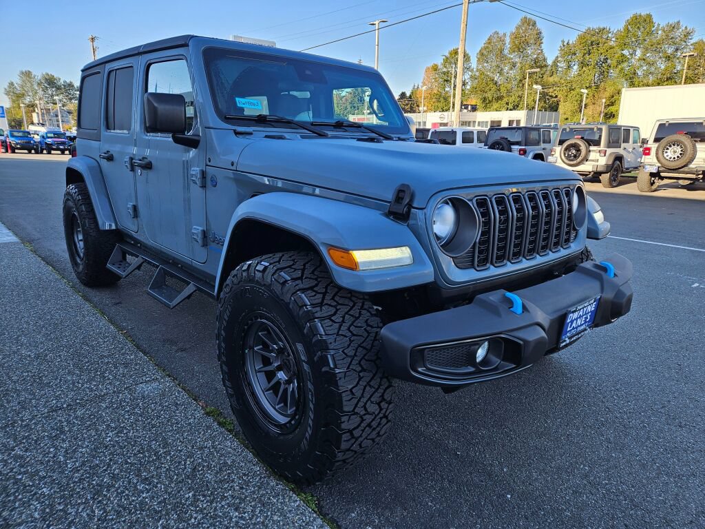 Used 2024 Jeep Wrangler Unlimited AWD/4WD image 7