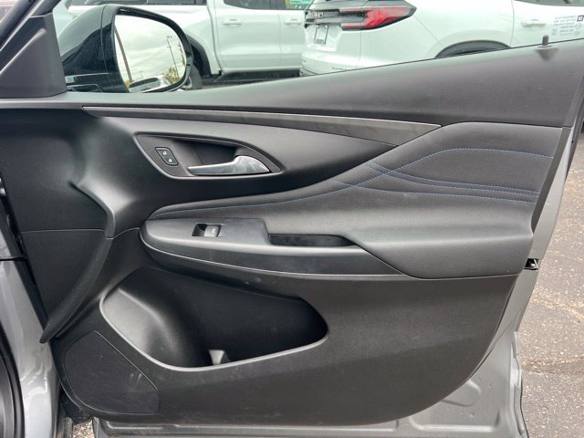 Used 2024 Buick Envista Sport Touring w/ Convenience I Package FWD image 12