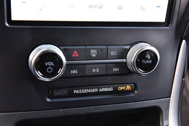 Used 2024 Ford Edge SEL image 16