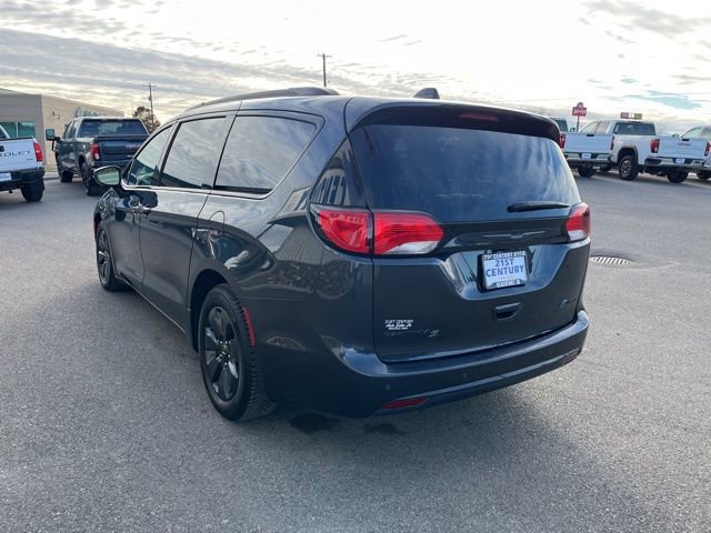 Used 2020 Chrysler Pacifica Touring-L w/ S Appearance Package FWD image 14
