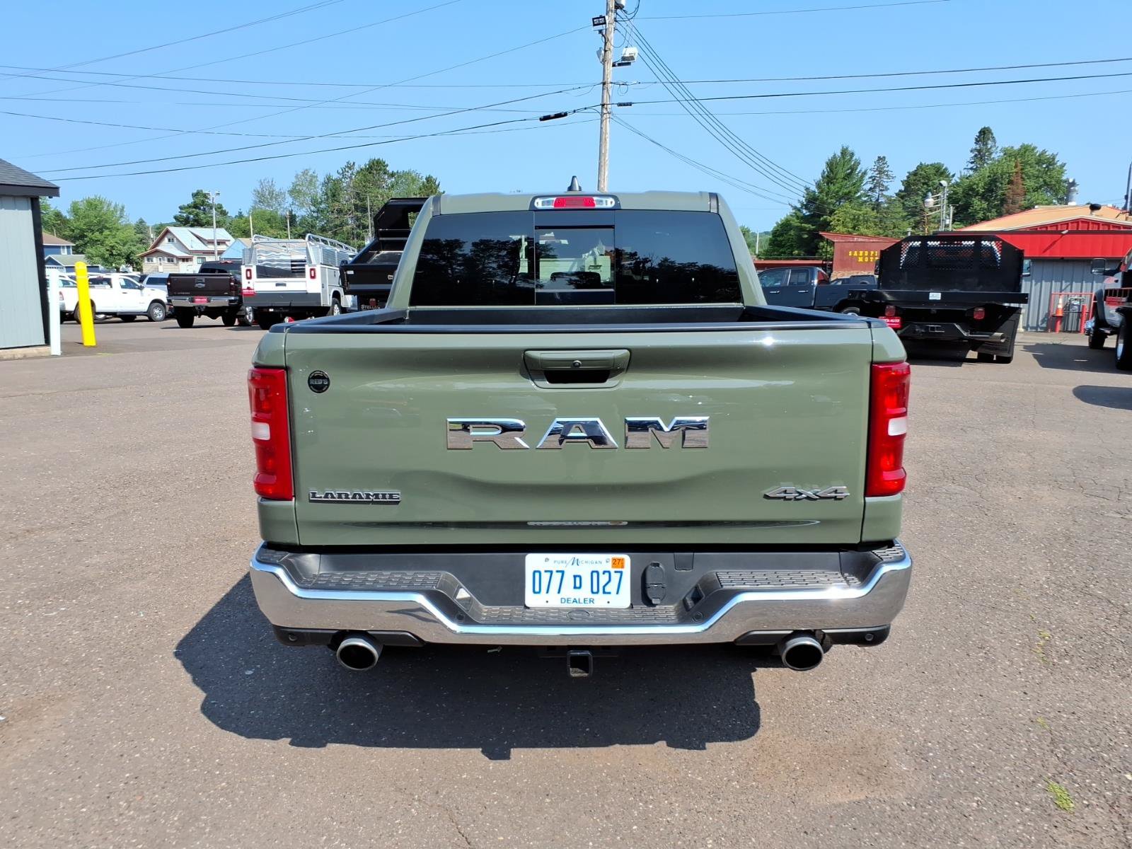 Used 2026 RAM 1500 Laramie AWD/4WD image 5
