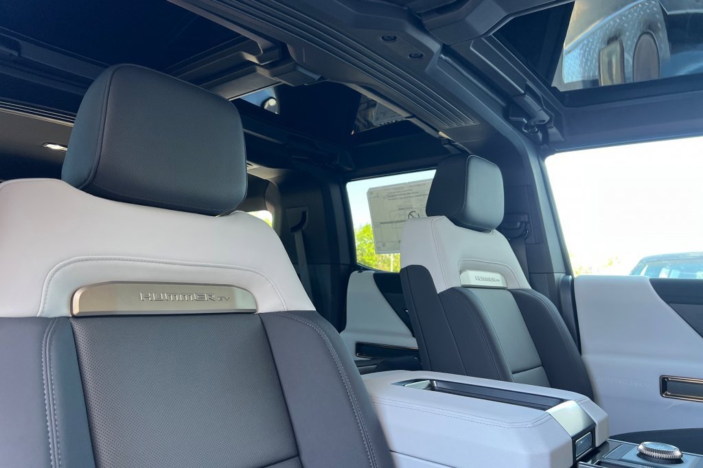 New 2025 GMC Hummer EV 3X image 14