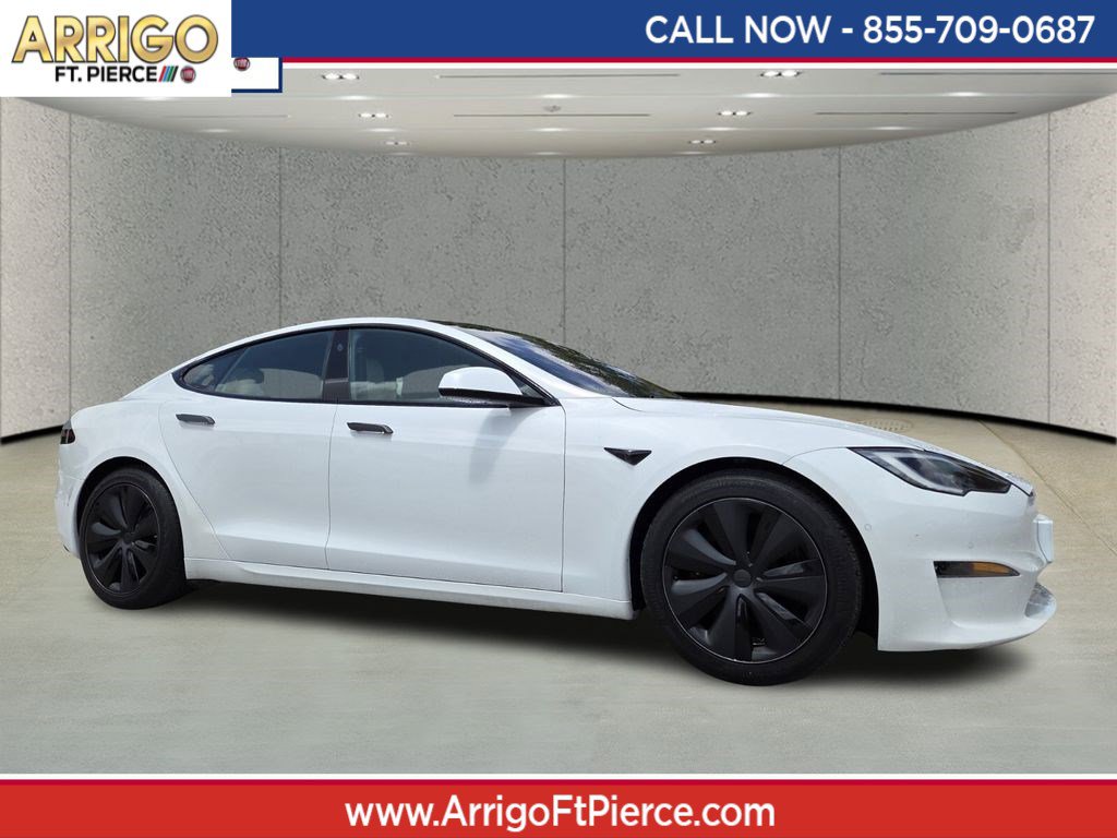 Used 2023 Tesla Model S image 1