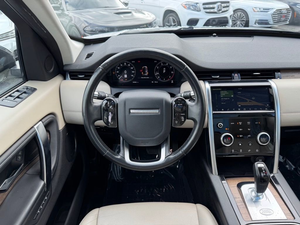 Used 2020 Land Rover Discovery Sport SE image 26