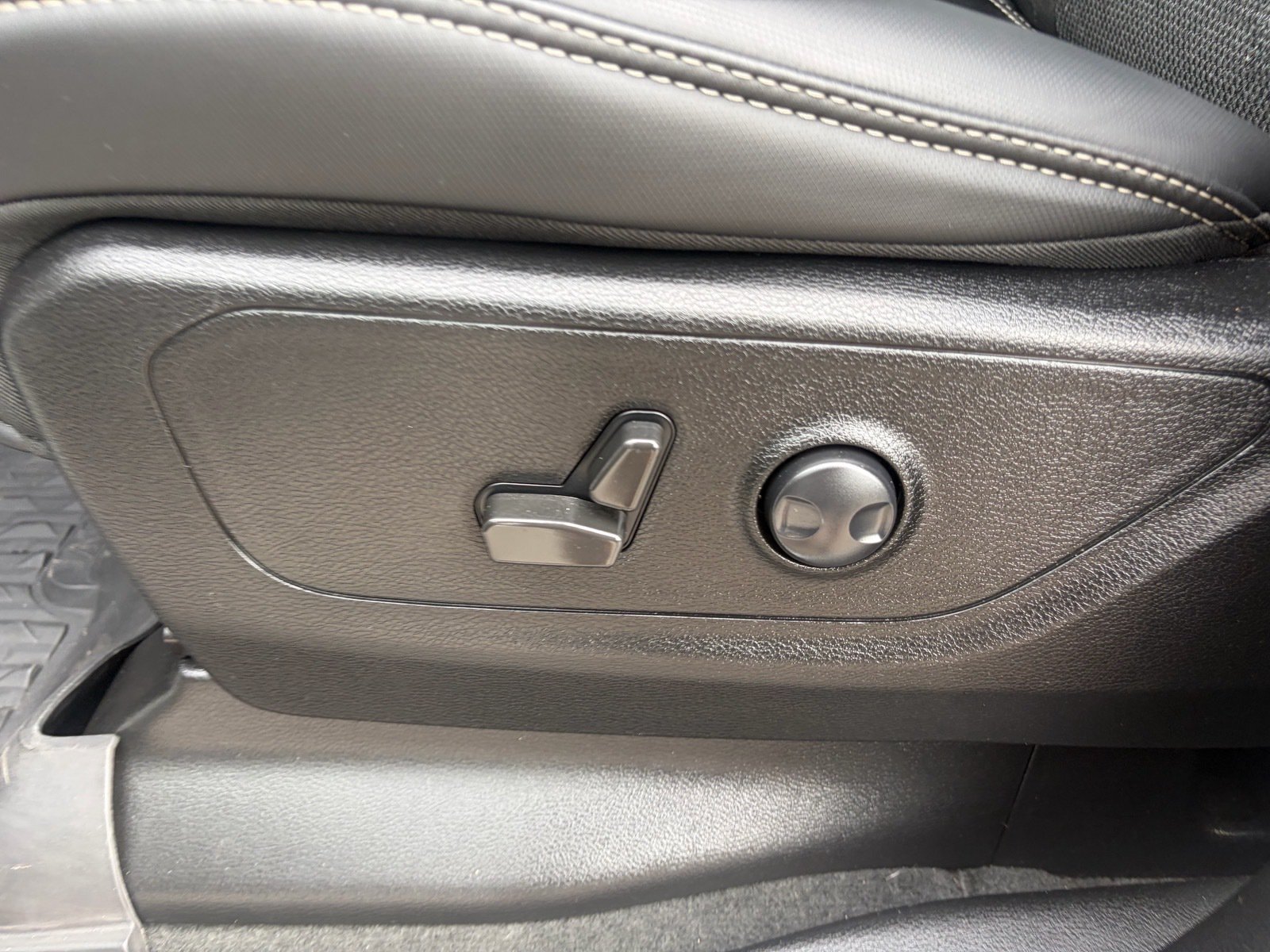 Used 2022 RAM 1500 Big Horn AWD/4WD image 14
