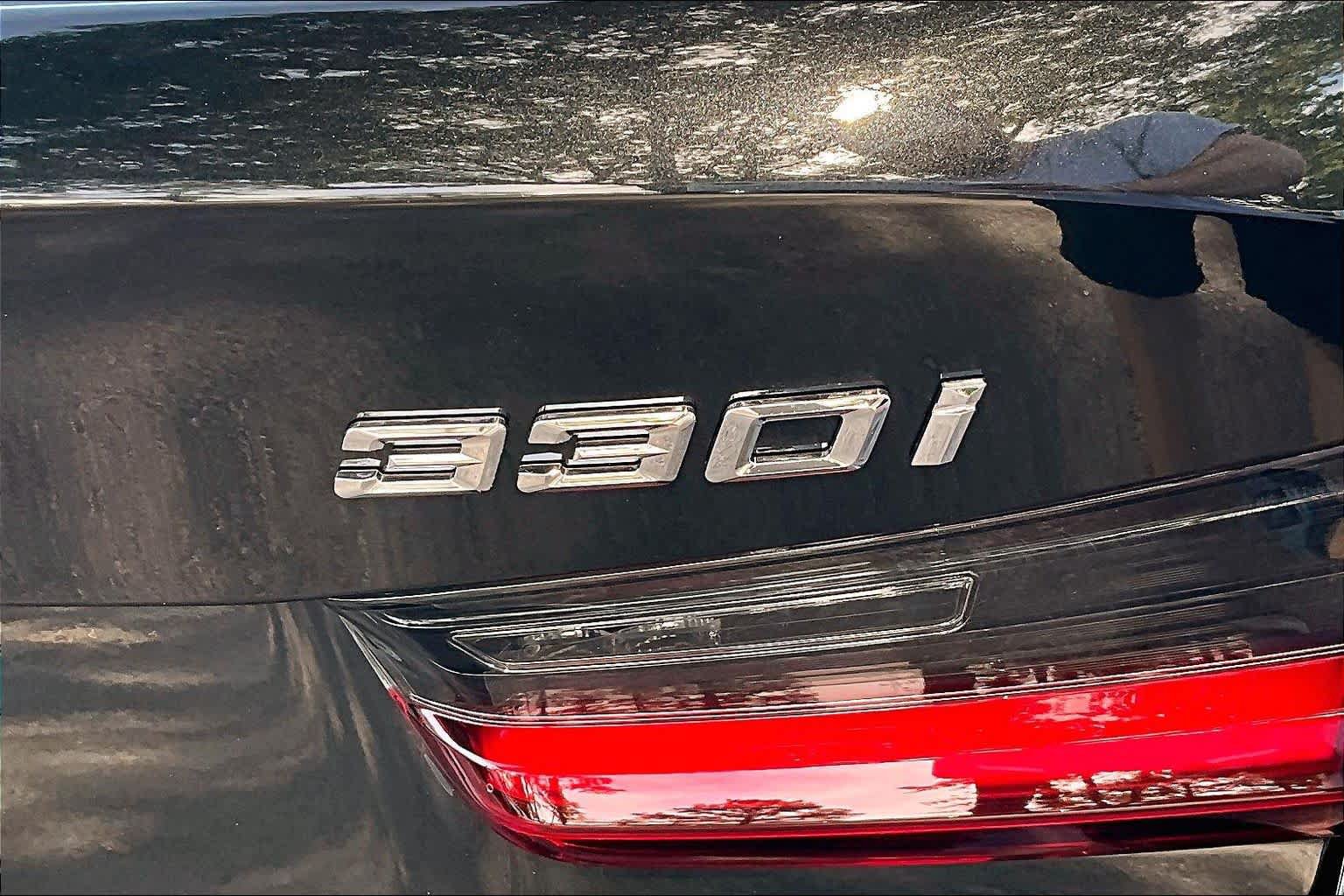 New 2026 BMW 330i Sedan w/ Convenience Package RWD image 15