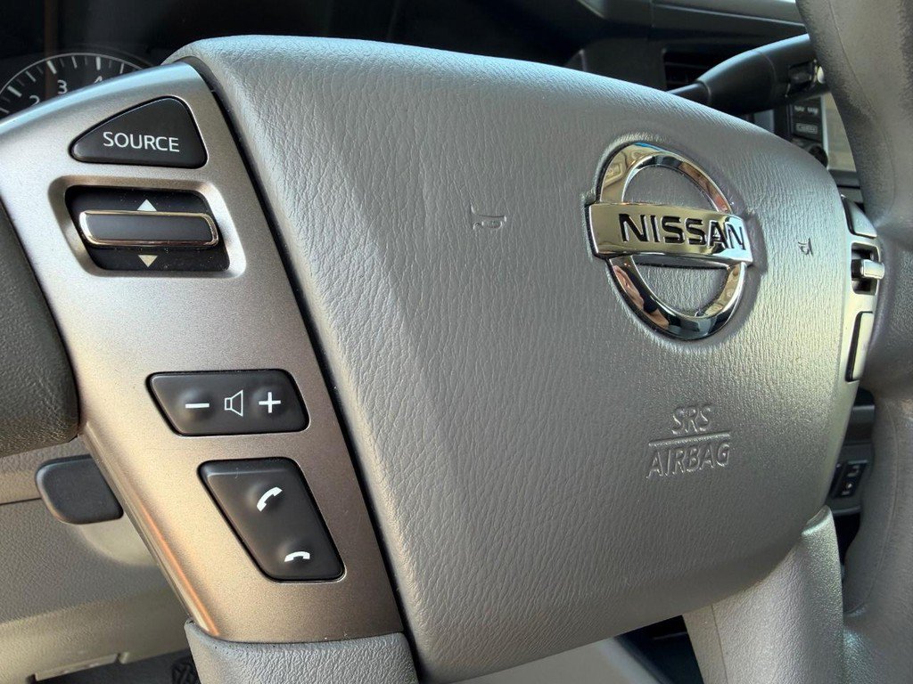 Used 2015 Nissan NV 3500 SV w/ Technology Package RWD image 28