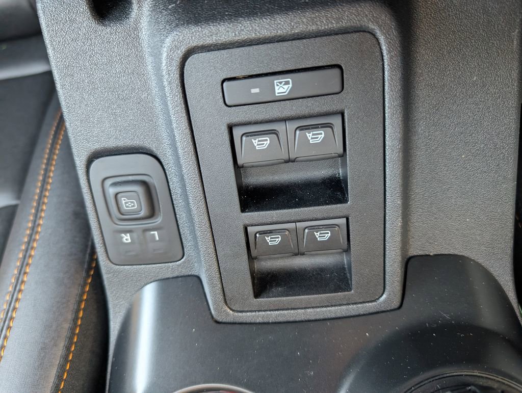 Used 2024 Ford Bronco Badlands image 18