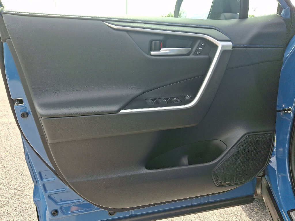 Certified 2023 Toyota RAV4 XSE AWD/4WD image 12