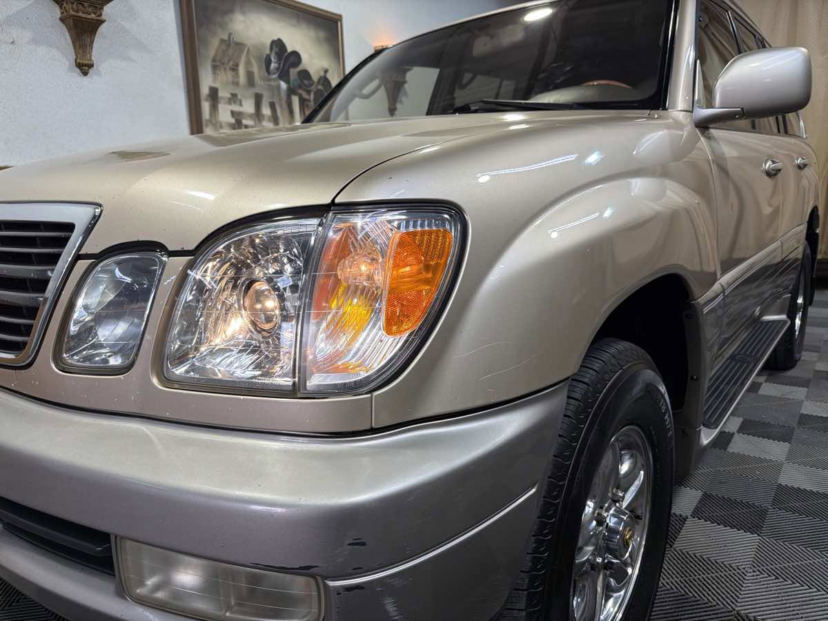 Used 2000 Lexus LX 470 4WD image 8